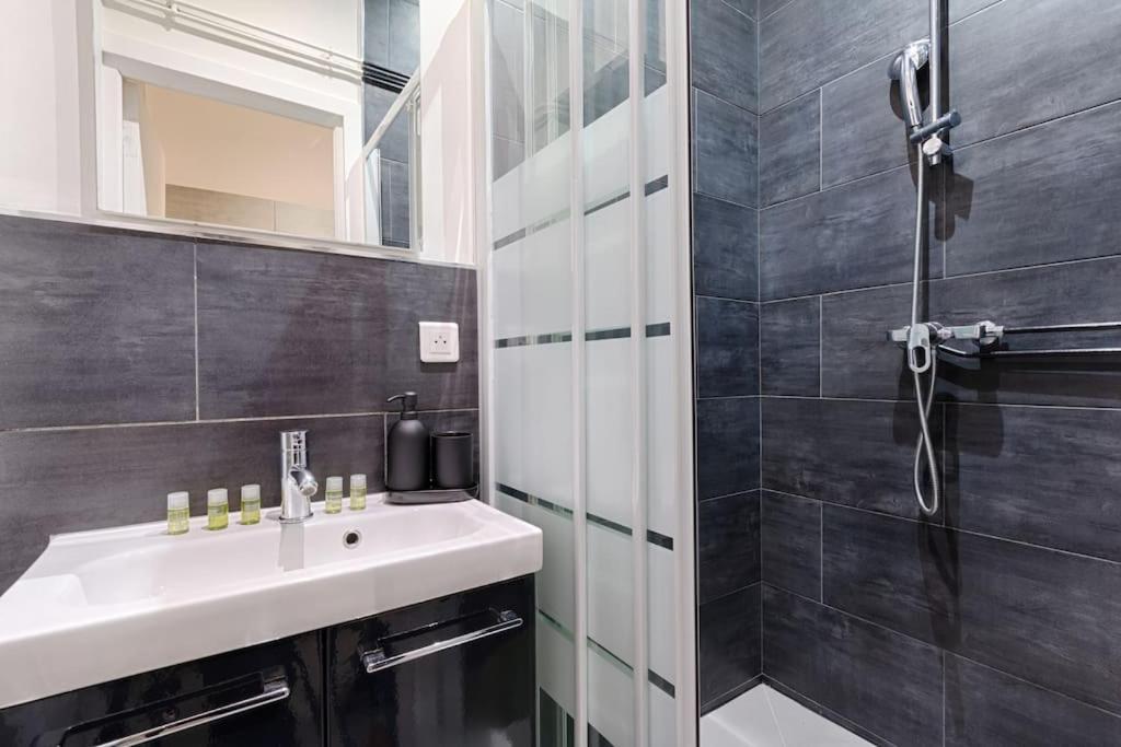 Batignolles Lemercier Cosy Apartment 4P-1Br Paříž Exteriér fotografie